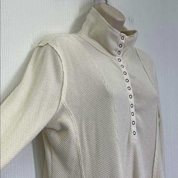 Free People - We The Free Made Of Dreams Ivory Thermal Half Button Blouse Large - Picture 7 of 13